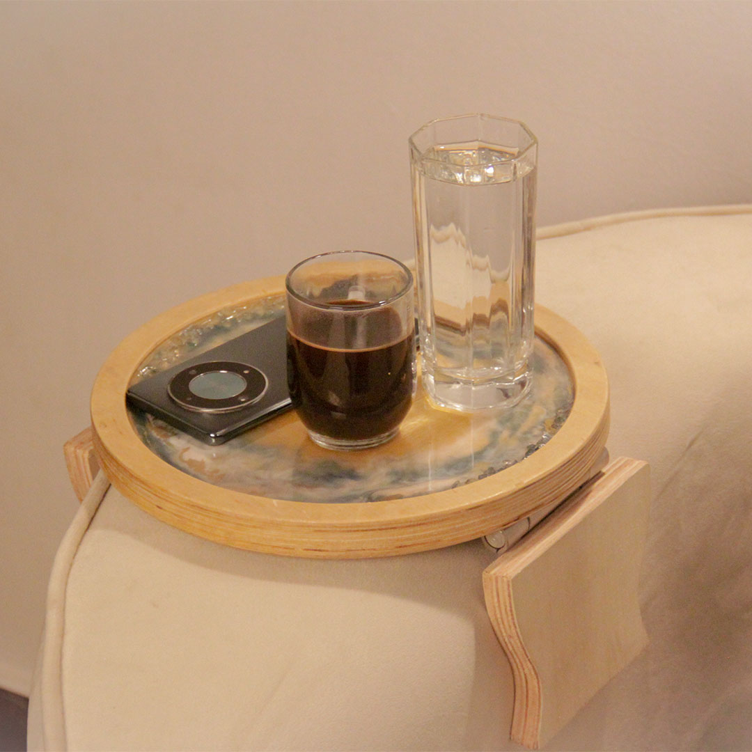 Wisal – The Clip-On Armrest Table